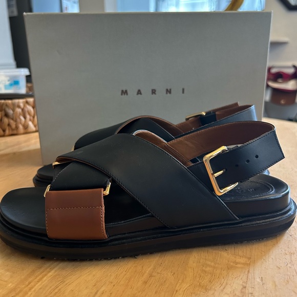 Marni Fussbelt Sandals - Picture 3 of 14